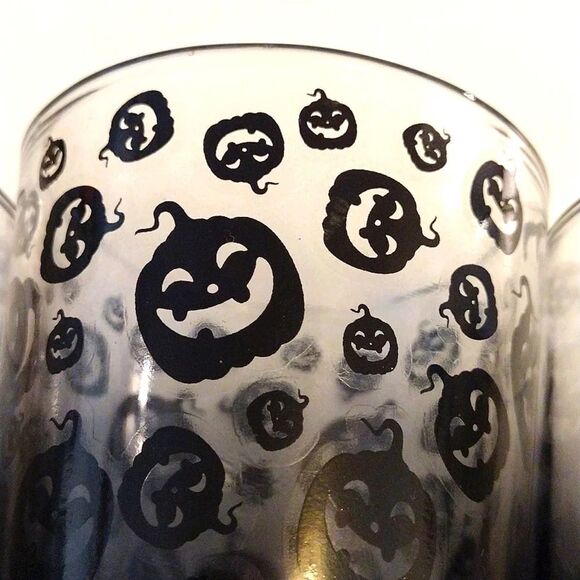 Black Frosted Spooky Halloween Printed 4" Glass Tumblers Set of 3 NWT - Picture 10 of 16